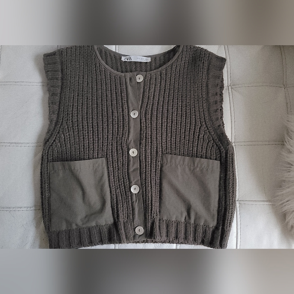 ZARA Women's Dark Olive Sweater Vest Small